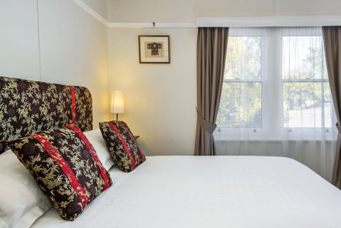 Ashdowns Of Dover B&B - Stays Accommodation 2