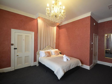 Bordello Hotel Bar & Spa - Stayed 6