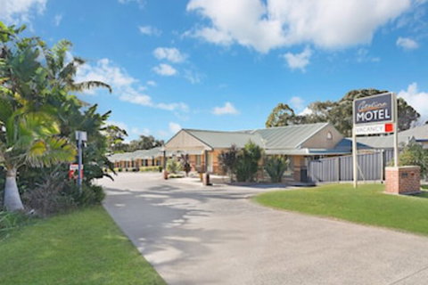 Catalina Motel Lake Macquarie - Stays Accommodation 0