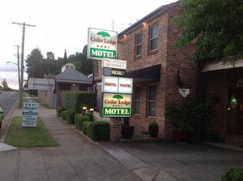 Cedar Lodge Motel - Stayed 2
