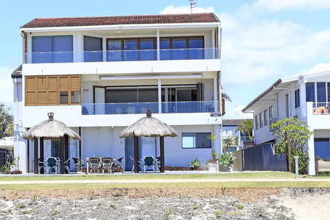 Bilinga Beach Motel - Stays Accommodation 2