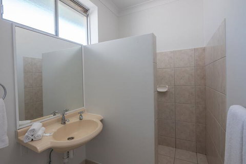 Bilinga Beach Motel - Stays Accommodation 7
