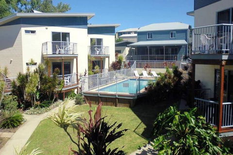 Emus Beach Resort - Stayed 4
