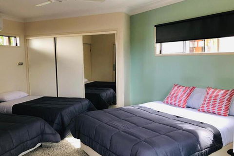 Emus Beach Resort - Stayed 6
