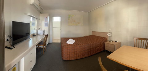 Rustyâ€™s Motel - Stayed 2