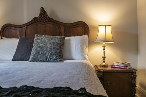 The Albert & Mills Guest House & Apartments - Stayed 6