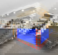 William Macintosh Motor Lodge - Stayed