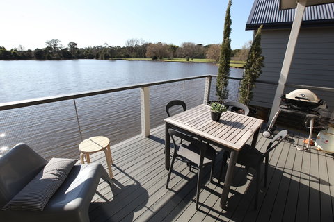 Lakeside Villas At Crittenden - Stays Accommodation 0