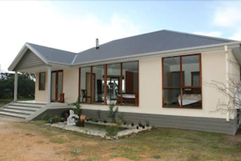 Aurora Cottages - Stays Accommodation 2