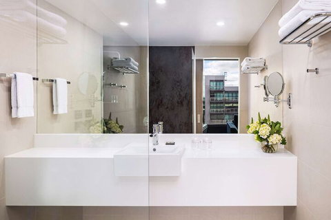 Novotel Geelong - Stays Accommodation 6
