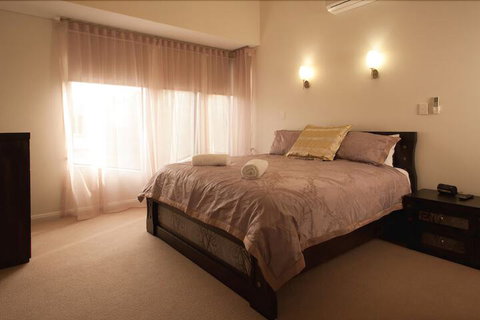 Albany Waves - Stayed 6