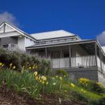 House On The Hill Bed & Breakfast - Stays Accommodation 0
