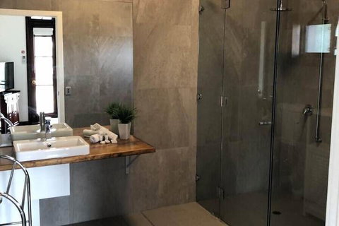 Fairway Manor Accommodation - Stayed 4