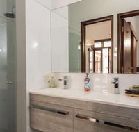 Fairway Manor Accommodation - Stayed