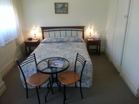 Sonbern Lodge Motel - Stayed 2