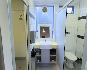 Deakin Geelong Units - Stayed 5