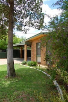 Aarinda Holiday Apartments - Stays Accommodation 6