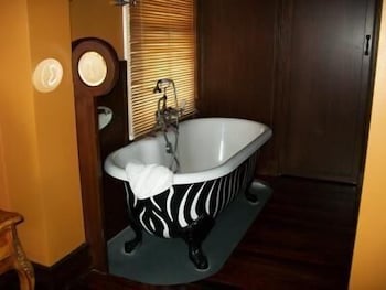 The Manse - Stayed 1