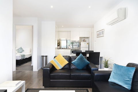 RNR Serviced Apartments North Melbourne - Stayed 5