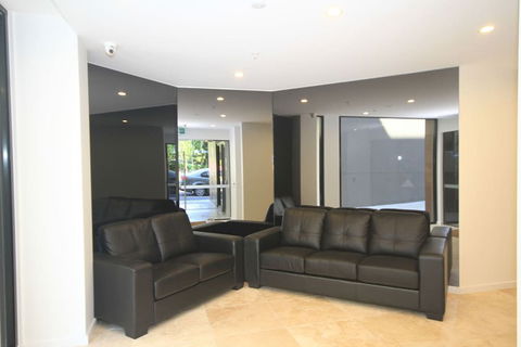 RNR Serviced Apartments North Melbourne - Stayed 2