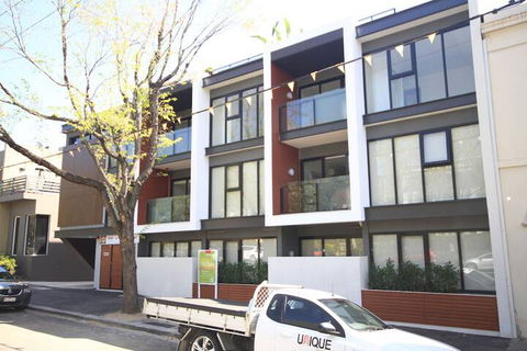 RNR Serviced Apartments North Melbourne - Stayed 1
