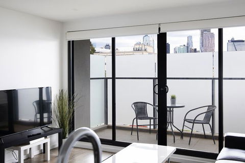 RNR Serviced Apartments North Melbourne - Stayed 7