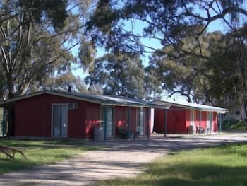 Clare Valley Cabins - Stayed 2