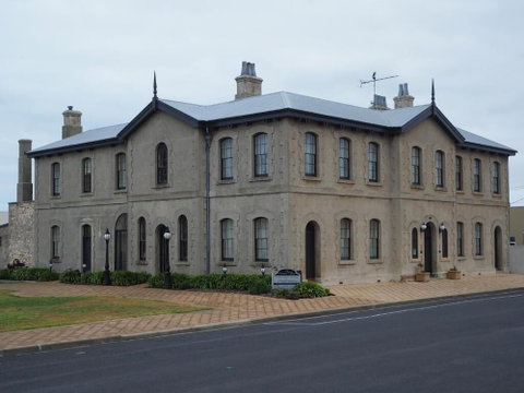 The Customs House B&B - Stays Accommodation 1