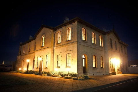 The Customs House B&B - Stays Accommodation 2