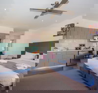 Longview Vineyard - Stayed