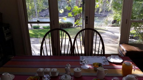 Captains Cottage Bed & Breakfast - Stays Accommodation 4