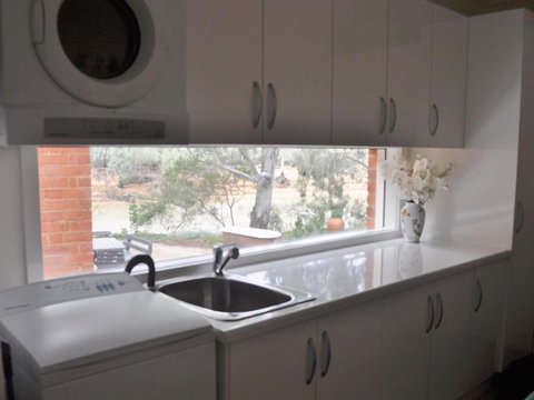 Captains Cottage Bed & Breakfast - Stays Accommodation 2