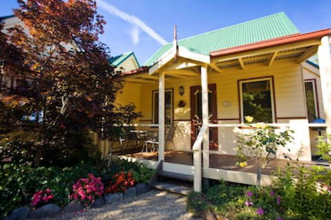 Autumn Abode Cottages Two - Stayed 0