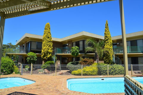 Emmanuel Holiday Apartments - Stayed 2