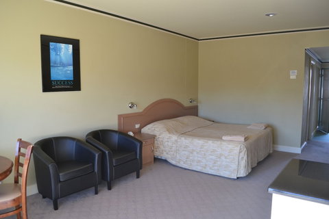 Yarrawonga Mulwala Golf Club Resort - Stays Accommodation 3
