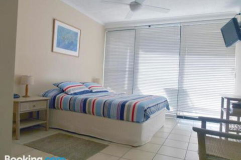 Cylinder Cove 1 - Stayed 4