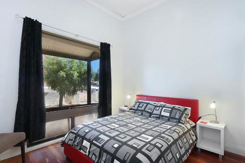 Townhouse 3 - Stays Accommodation 2
