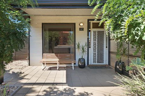 Townhouse 3 - Stays Accommodation 6