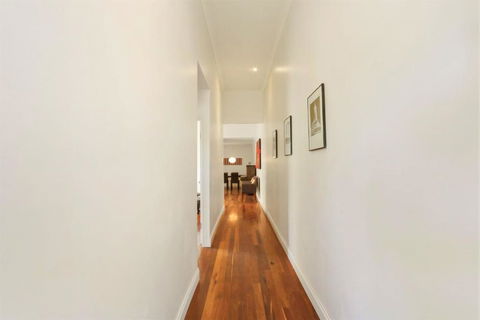 Townhouse 3 - Stays Accommodation 4