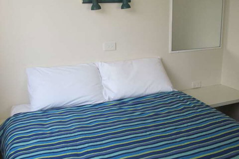 Melaleuca Caravan Park - Stays Accommodation 6