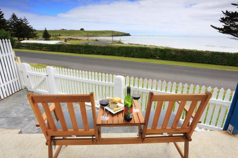 At The Beach & Not Quite At The Beach Holiday Cottages Stanley - Stayed 6