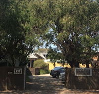 Springtide Studio Apartments - Stayed