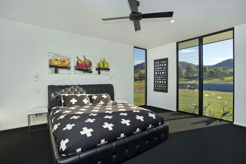Zebula Gloucester - Stayed 5