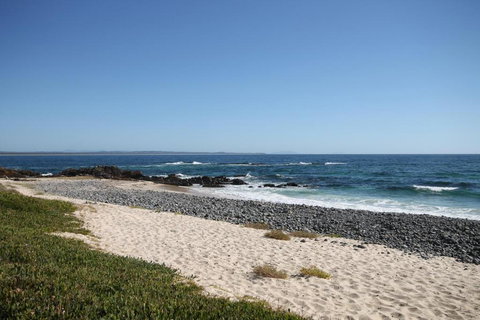 CHILL OUT BEACHSIDE At FORSTER - Stays Accommodation 5