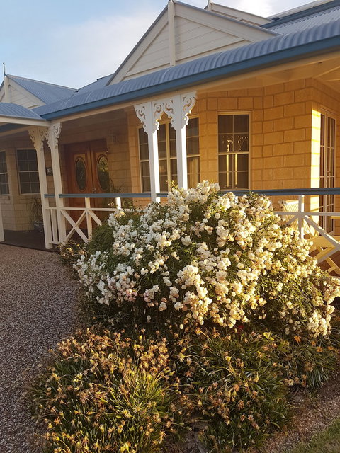 Grovely House Bed & Breakfast - Stayed 0