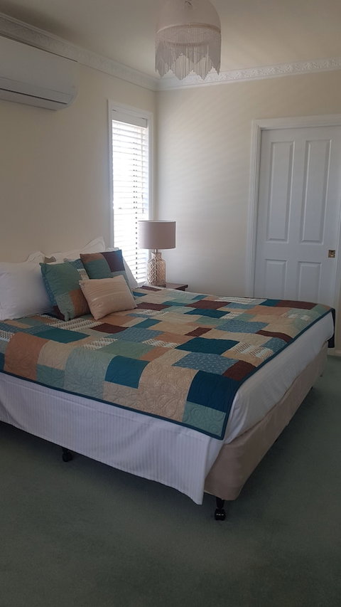 Grovely House Bed & Breakfast - Stayed 6