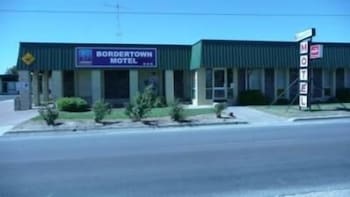 Bordertown Motel - Stays Accommodation 4