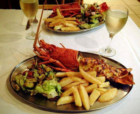 Biviano's At Windsor - Stays Accommodation 16
