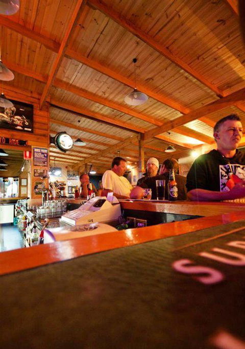 Harley Ironhorse Bar & Grill - Stays Accommodation 14