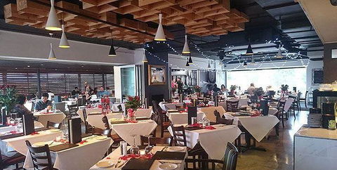 Pandora's Restaurant - Stays Accommodation 9